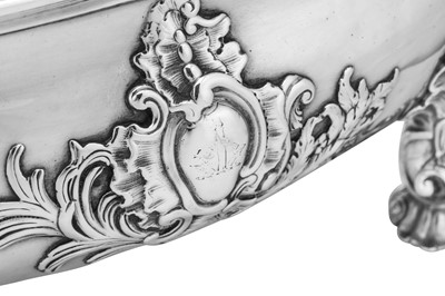 Lot 516 - A George II sterling silver soup tureen, London 1739 by Peter Archambo