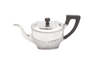 Lot 211 - An early 19th century Dutch 934 standard silver teapot, Amsterdam 1817 by Jan Anthonis de Haas (this mark 1812-35)