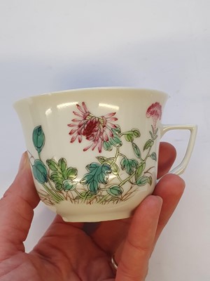 Lot 294 - A CHINESE FAMILLE ROSE COFFEE CUP, A BOWL AND A BOWL AND COVER.