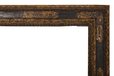 Lot 235 - ITALIAN 16TH CENTURY CARVED AND PART GILDED CASSETTA WITH A FLAT DECORATED IN THE CORNERS AND CENTRES TUSCAN