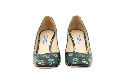Lot 198 - Prada Black Décolleté Collection Floral Heeled Pump - Size 38.5