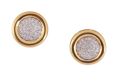 Lot 189 - A pair of  gold and diamond earstuds