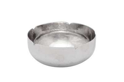 Lot 328 - A George V ‘Arts and Crafts’ sterling silver bowl, London 1932 by Henry George Murphy