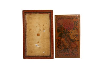 Lot 59 - A LACQUERED PAPIER-MÂCHÉ MIRROR CASE WITH A PORTRAIT OF ALI, HASAN, AND HUSSAYN
