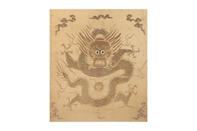 Lot 372 - A CHINESE GOLD THREAD EMBROIDERED ‘DRAGON’ PANEL.