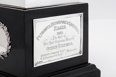 Lot 420 - Her Majesty’s Vase – A Victorian Royal presentation Warwick vase horse racing trophy, London 1845 by John Samuel Hunt