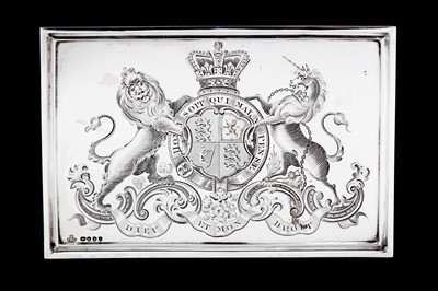 Lot 420 - Her Majesty’s Vase – A Victorian sterling silver Royal presentation Warwick vase horse racing trophy, London 1845 by John Samuel Hunt