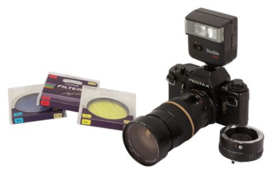 Lot 305 - Pentax LX SLR Camera