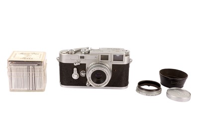 Lot 17 - A Leica M3 DS Rangefinder Camera