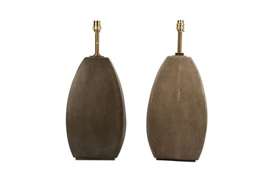 Lot 381 - A NEAR PAIR OF TABLE LAMPS, CONTEMPORARY