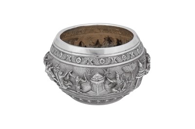 Lot 73 - A large late 19th / early 20th century Anglo - Indian unmarked silver bowl, Lucknow circa 1900