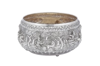 Lot 103 - A mid-20th century Thai unmarked silver bowl, Chiang Mai circa 1950