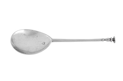 Lot 325 - A Charles I sterling silver seal top spoon, London 1632 by Edward Hole