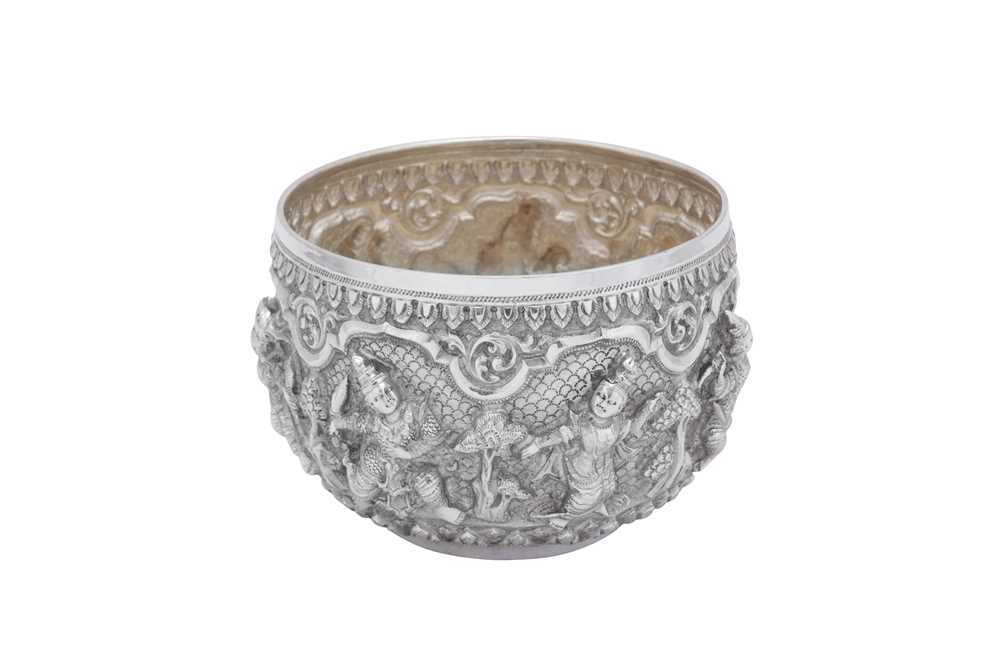 Lot 90 - An early 20th century Burmese unmarked silver bowl, Mandalay or Rangoon circa 1920