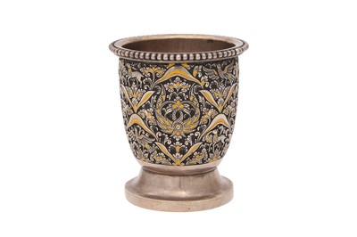 Lot 225 - AN ENGRAVED AND YELLOW ENAMELLED ROYAL THAI SILVER BEAKER