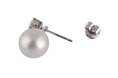 Lot 46 - Mappin & Webb l A pair of cultured pearl and diamond stud earrings