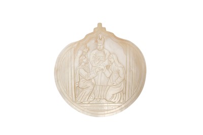 Lot 306 - λ A CARVED MOTHER-OF-PEARL SHELL PLAQUE WITH THE VIRGIN'S MARRIAGE