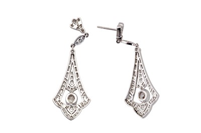 Lot 10 - A pair of diamond pendent earrings