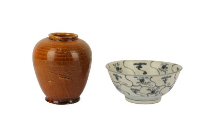 Lot 569 - A CHINESE PORCELAIN BOWL FROM THE TEK SING CARGO, CIRCA. 1820