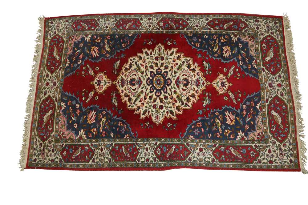 Lot 524 - A SOUTH PERSIAN RUG