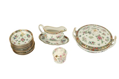 Lot 340 - A PART DINNER SERVICE FOR THE CHINESE EXPORT MARKET, 20TH CENTURY