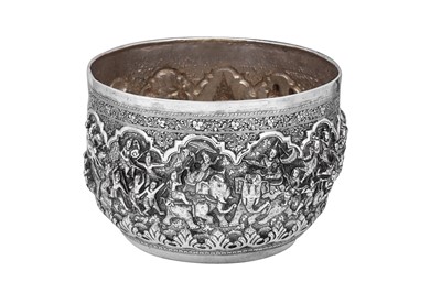 Lot 104 - A large early 20th century Thai (Siamese) silver bowl, Chiang Mai circa 1930