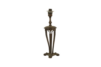 Lot 162 - A SECESSIONIST BRONZE TABLE LAMP, EARLY 20TH CENTURY