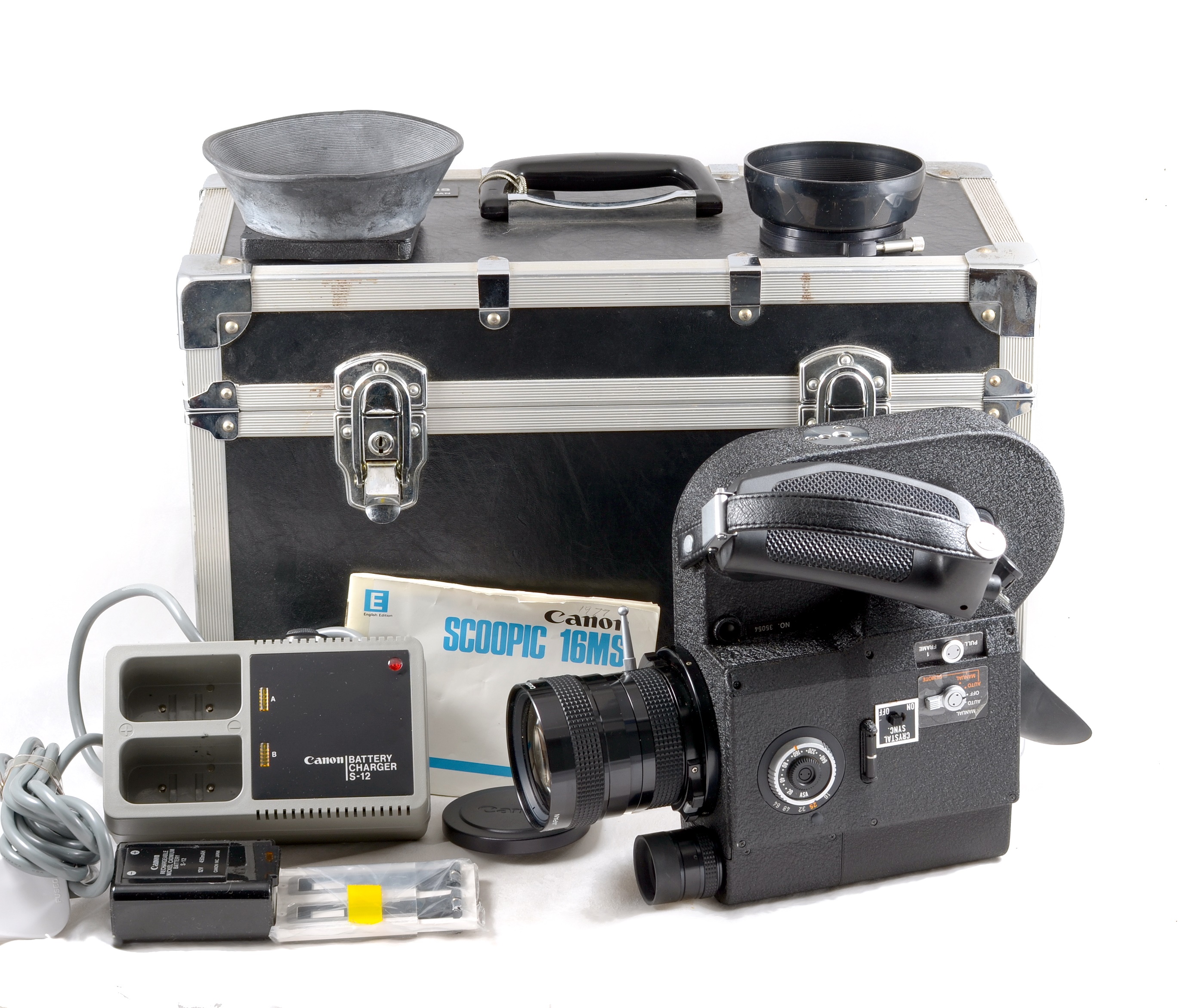 Lot 252 - Canon Scoopic 16 MS 16mm Cine Camera