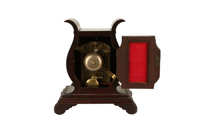 Lot 184 - A 19TH CENTURY MAHOGANY MANTLE CLOCK