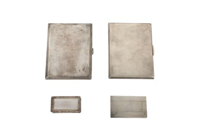 Lot 238 - A MIXED GROUP INCLUDING A GEORGE VI STERLING SILVER CIGARETTE CASE, CHESTER 1945 BY CLARK AND SEWELL