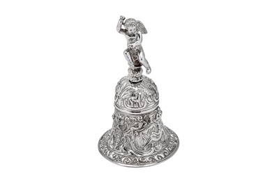Lot 354 - An Elizabeth II sterling silver table bell, London 1978 by David Shaw Silverware Ltd