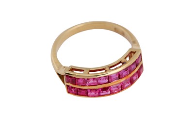 Lot 109 - A ruby ring