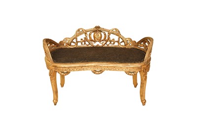 Lot 151 - A CARVED GILTWOOD WINDOW SEAT, 20TH CENTURY