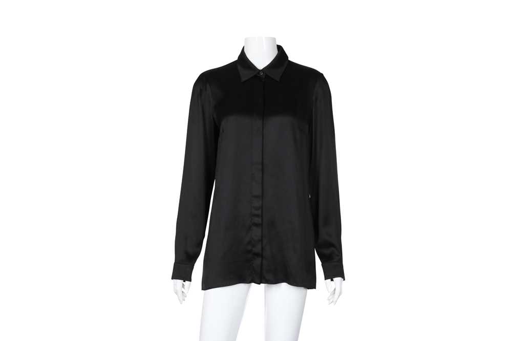 Lot 543 - Gucci Black Silk Classic Shirt - Size 42