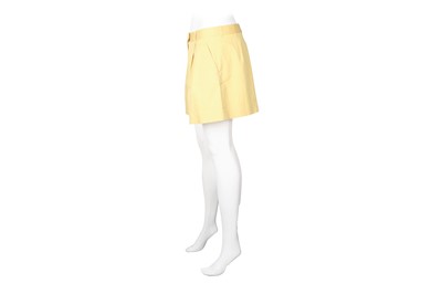 Lot 1 - Miu Miu Buttercup Yellow Cotton Pleat Short - Size 44