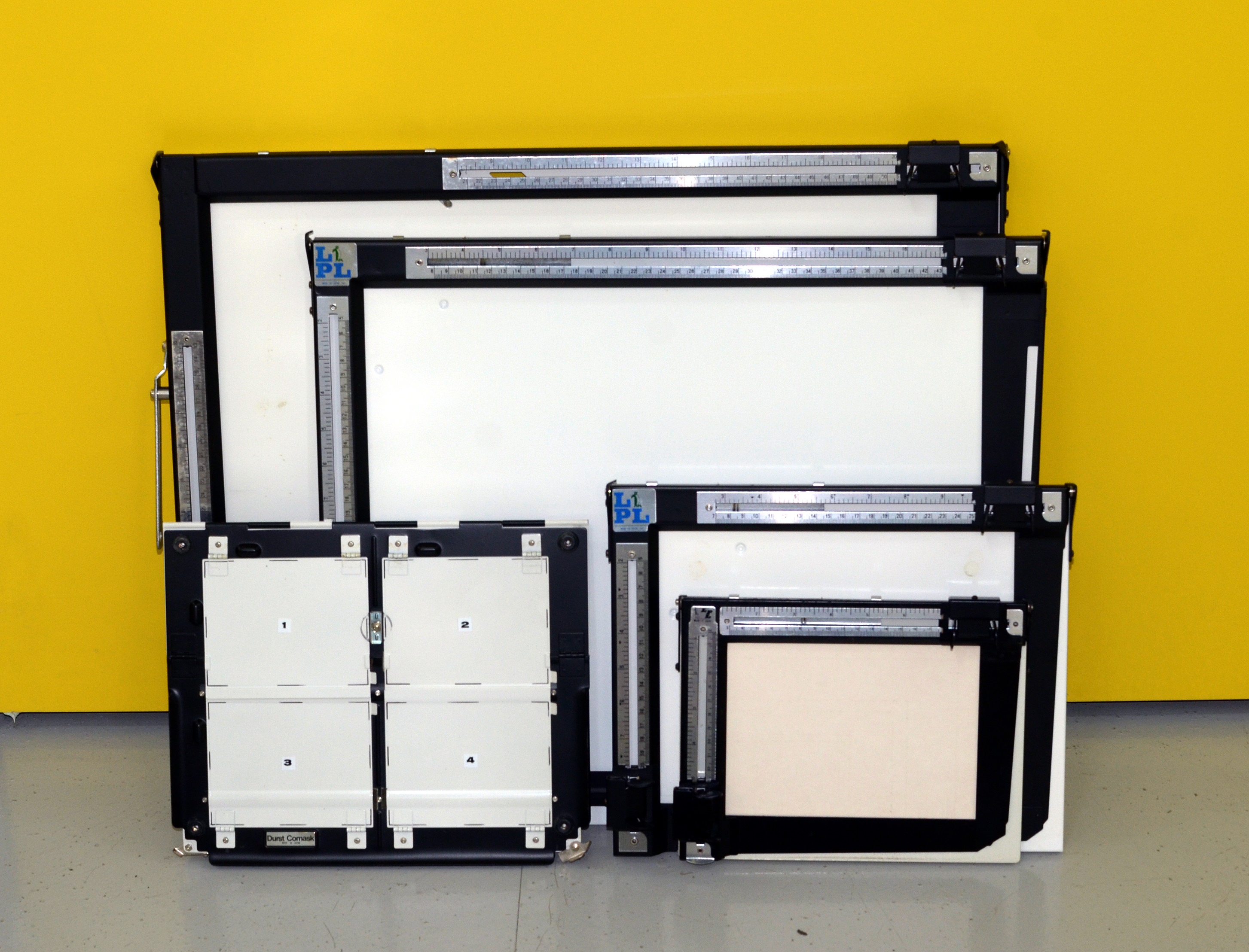 Lot 154 - 5 Good LPL Masking Frames, inc 20x16