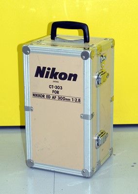 Lot 120 - Nikon CT-303 Heavy Duty Trunk for Nikkor ED AF 300mm f2.8 Lens
