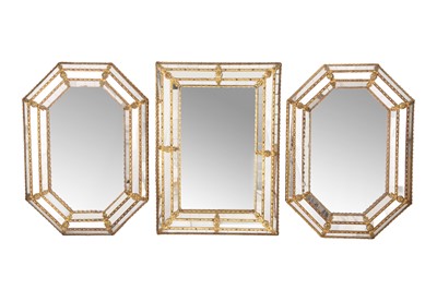 Lot 204 - A PAIR OF VENETIAN STYLE OCTAGONAL WALL MIRRORS
