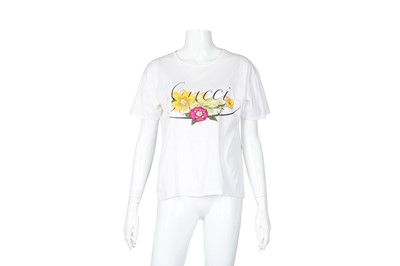 Lot 373 - Gucci White Floral Print T Shirt - Size S