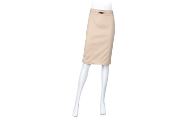 Lot 310 - Gucci Beige Bamboo Trim Pencil Skirt - Size 40