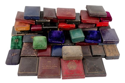 Lot 599 - A LOT OF VINTAGE POCKET WATCH BOXES.