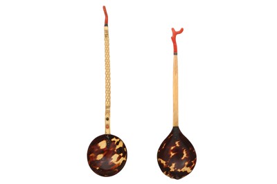 Lot 524 - λ TWO OTTOMAN TORTOISESHELL SHERBET SPOONS WITH IVORY AND CORAL HANDLES