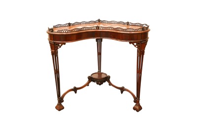 Lot 165 - AN EARLY 20TH CENTURY CHINESE CHIPPENDALE STYLE PLUM PUDDING MAHOGANY SILVER TABLE