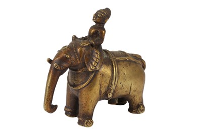 Lot 609 - A SOUTH INDIAN BRONZE 'ELEPHANT AND MAHOUT' FIANIAL, LATE 18TH/EARLY 19TH CENTURY