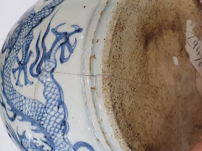 Lot 656 - A CHINESE BLUE AND WHITE 'DRAGON' JAR.