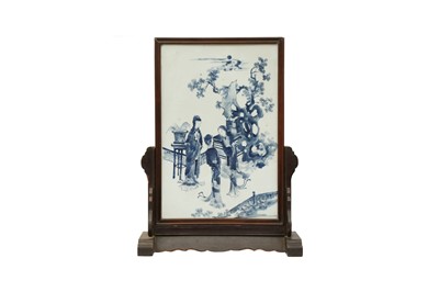 Lot 645 - A CHINESE BLUE AND WHITE 'LADIES' PANEL.