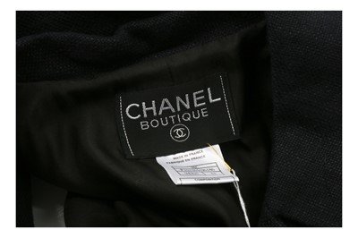 Lot 537 - Chanel Black Linen Long Jacket - Size 44