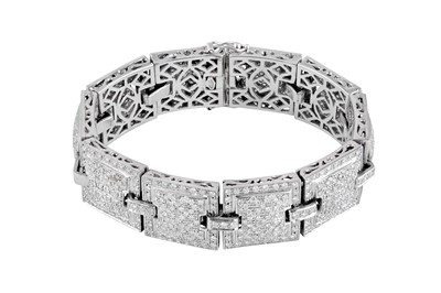 Lot 56 - A diamond bracelet