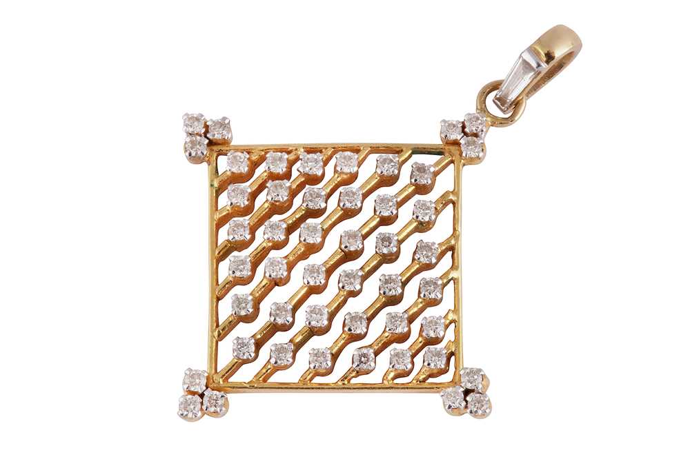 Lot 194 - A diamond pendant