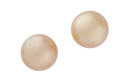 Lot 175 - A pair of cultured pearl earstuds